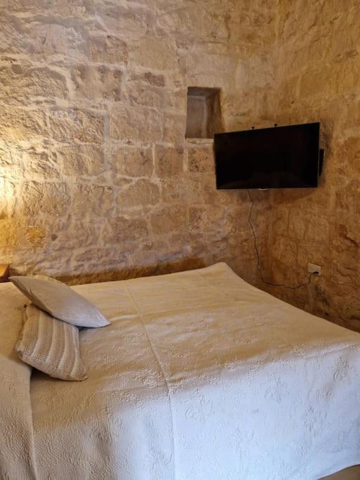 Cozy 1 Bedroom House In Iz-Żejtun エクステリア 写真
