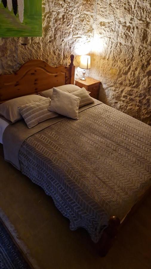 Cozy 1 Bedroom House In Iz-Żejtun エクステリア 写真